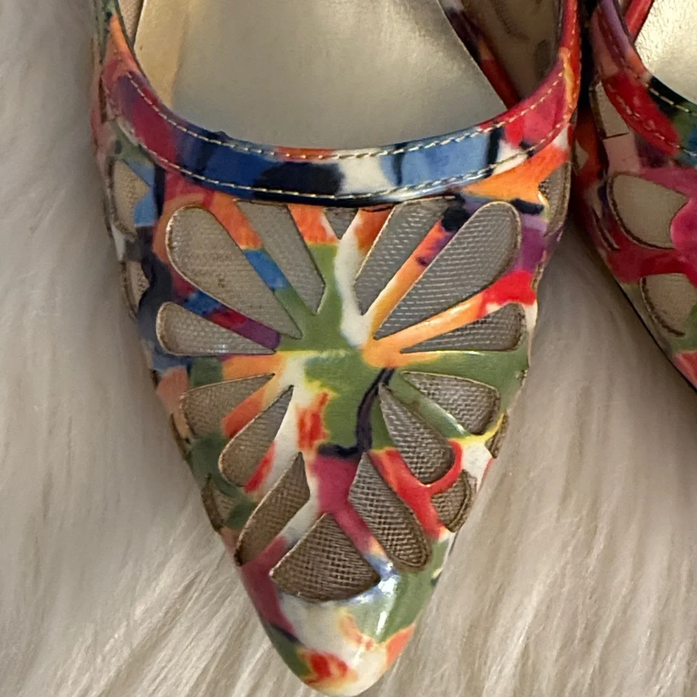 J. Renee Winsett Rainbow Abstract floral Kitten Heels🔥 - Picture 8 of 11
